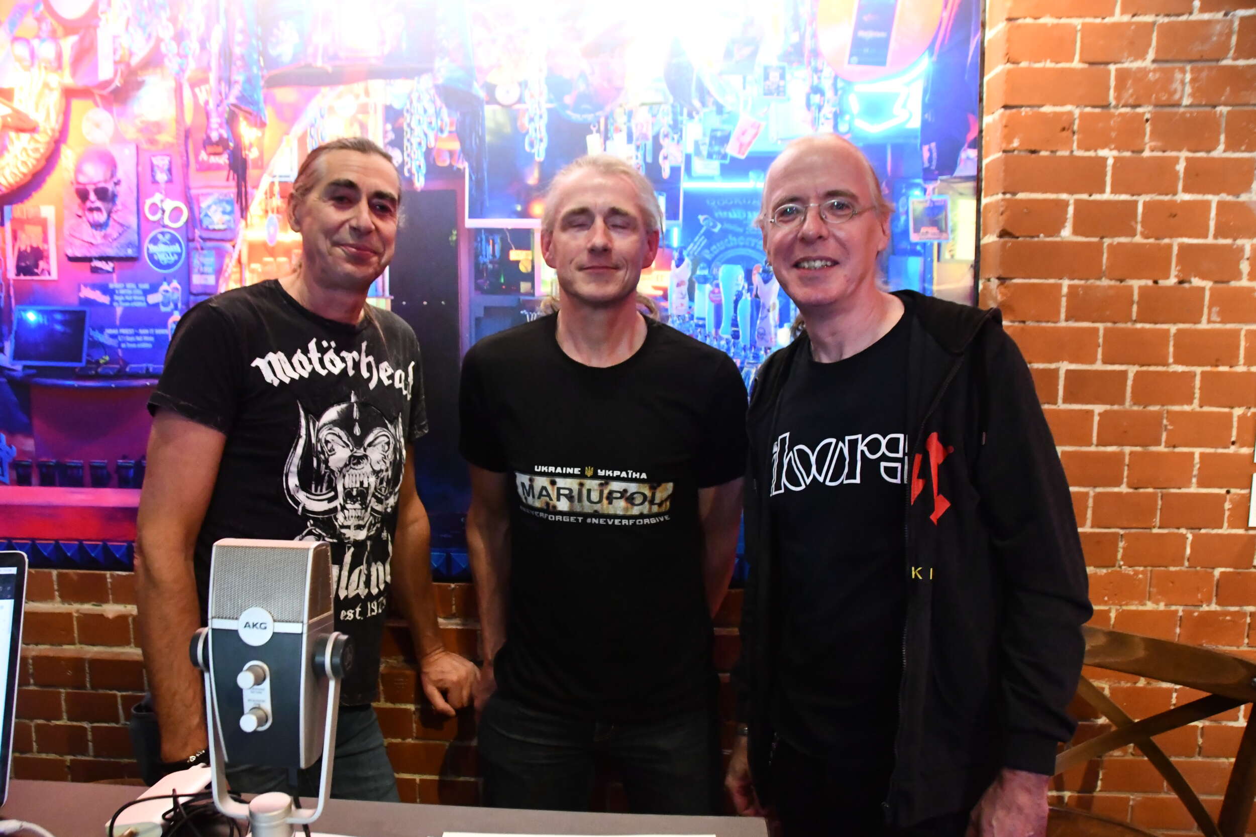 Molotov-Cocktails gegen den Mauerstaat DDR: Wie mutige Metal-Fans den „antifaschistischen Schutzwall“ angriffen