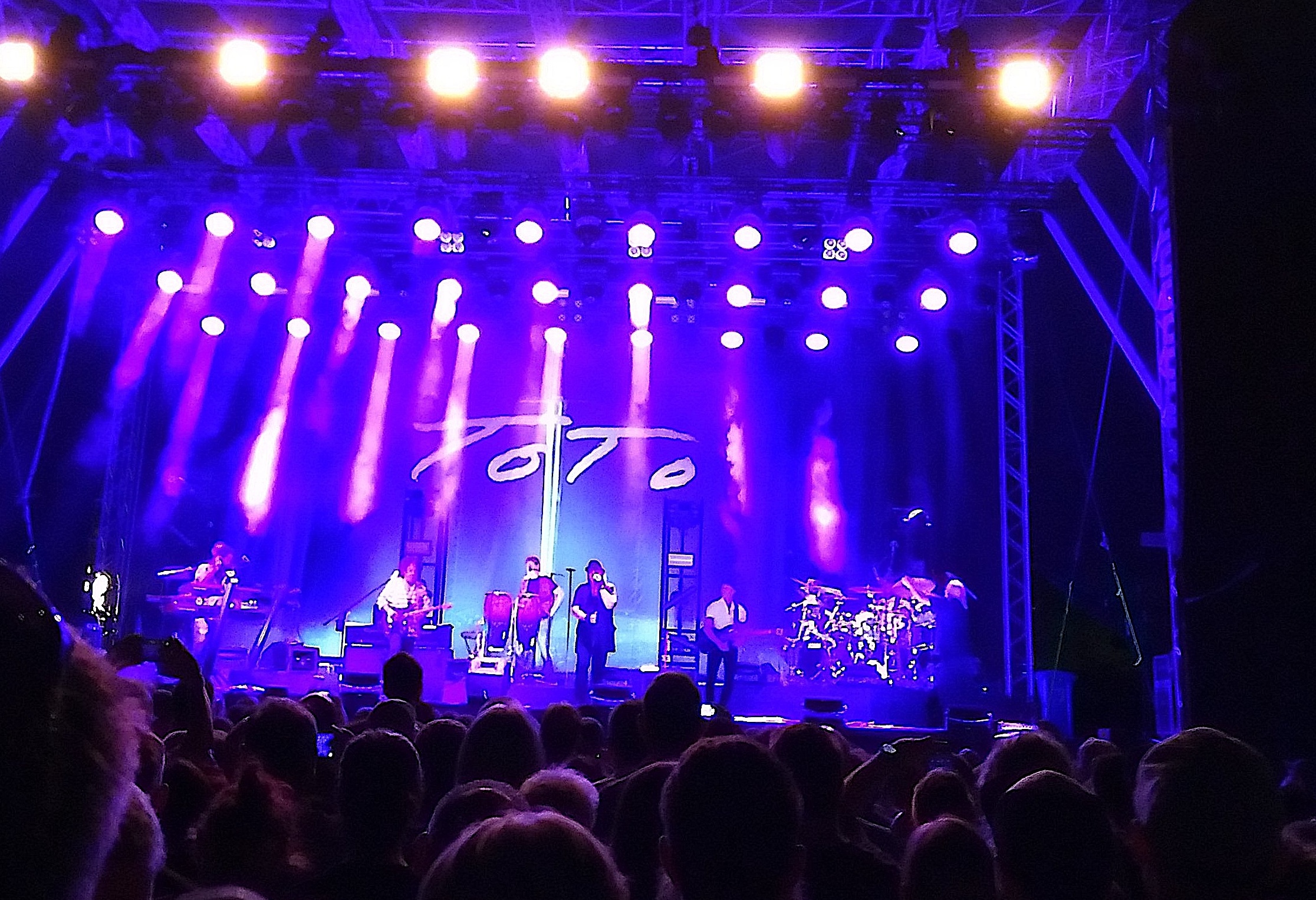 Toto: Ein Hochamt von Gefühl und Perfektion (2022)